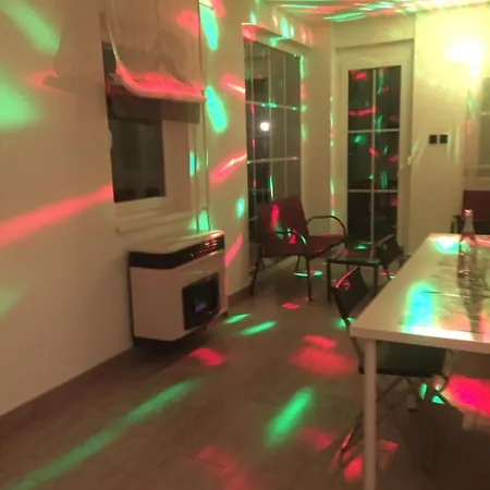 Varhegy Vendeghaz 度假居 Fonyód