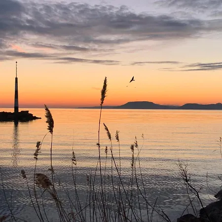 Varhegy Vendeghaz 度假居